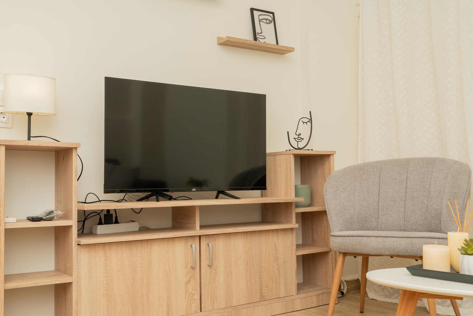Terra House – άνετη διαμονή | διαμέρισμα 2 υπνοδωματίων στο κέντρο της Καλαμάτας · Front Easy STR Airbnb Καλαμάτα